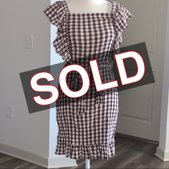 Topshop Dresses & Skirts - TopShop Brown & White Gingham Sleeveless Dress 60